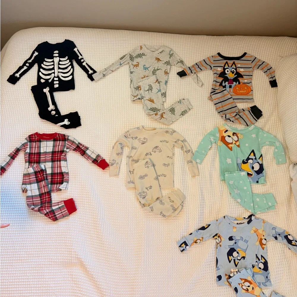 7 For All Mankind, Nike, Carters OshkoshKids Matching Sets - Blue, Tan, and Gray - Picture 3 of 5